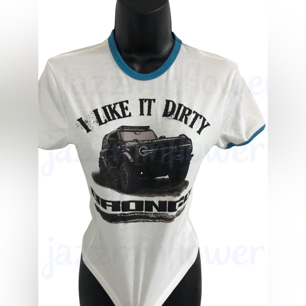 Ford Bronco ‘I like it dirty’ graphic print blue trim fitted white tshirt size S